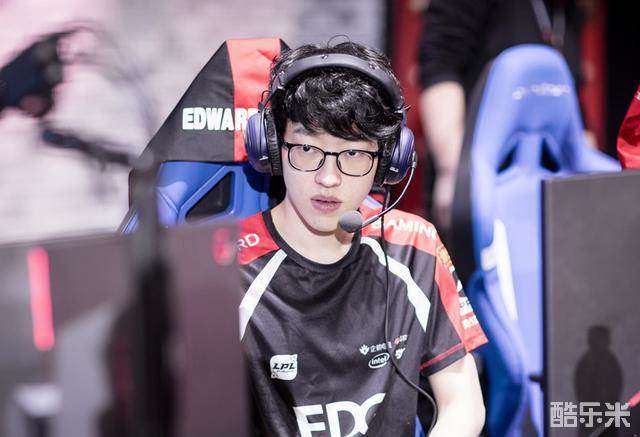 成为赛季关 成为赛季关